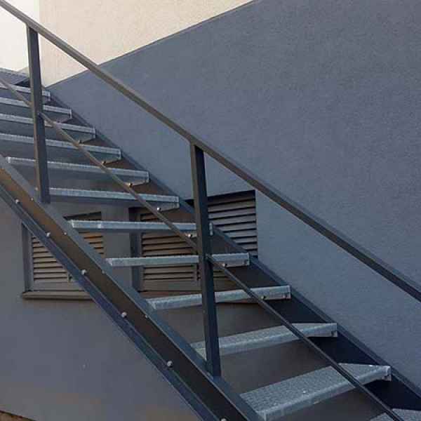 Metaliniai laiptai